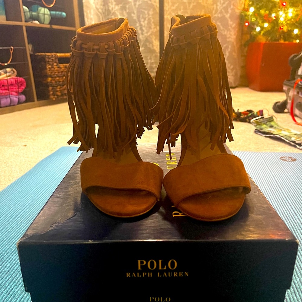 POLO Ralph Lauren sz 40 Shari fringe heels